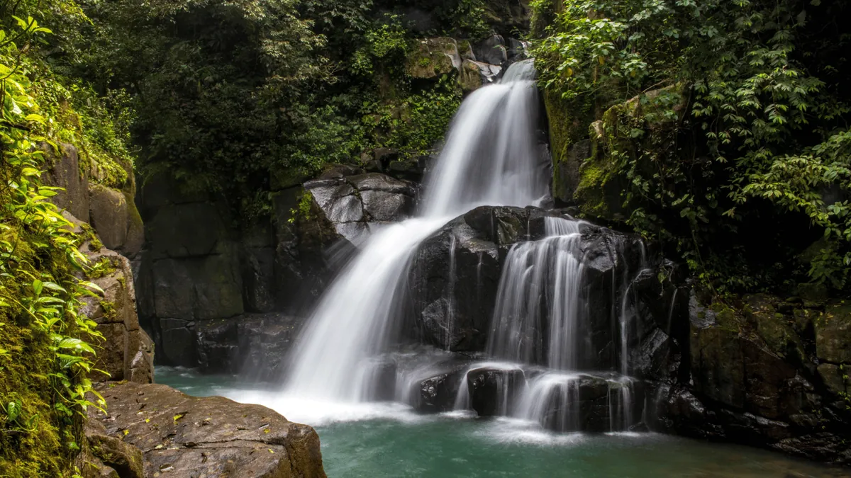 Climbing to Akchour Waterfalls
